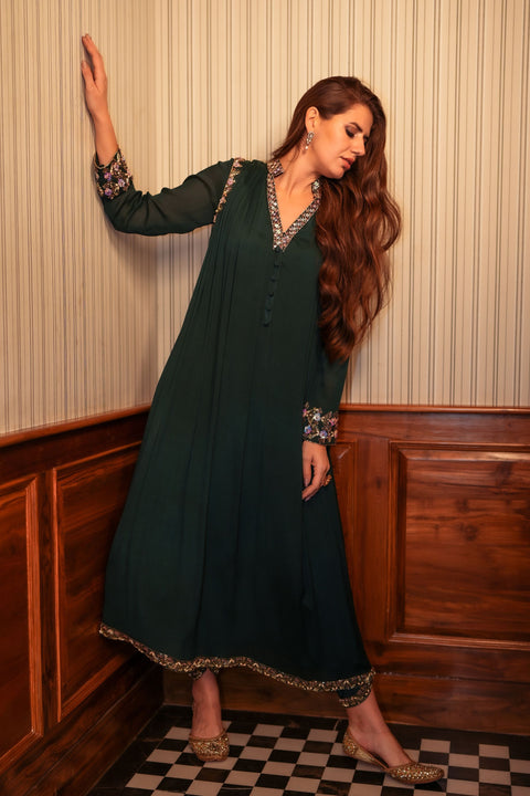 Emerald flared gathered tunic with dhoti in crepe fabric